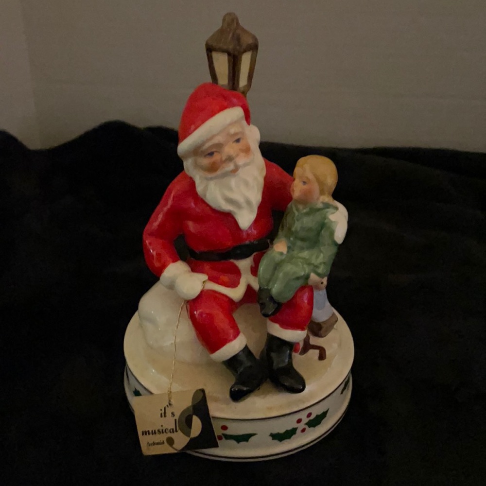 Santa Claus with child !